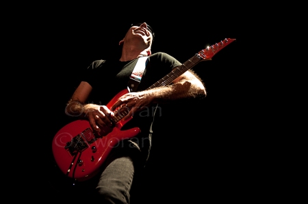 Joe Satriani at the Indigo2, London. © Akin Aworan